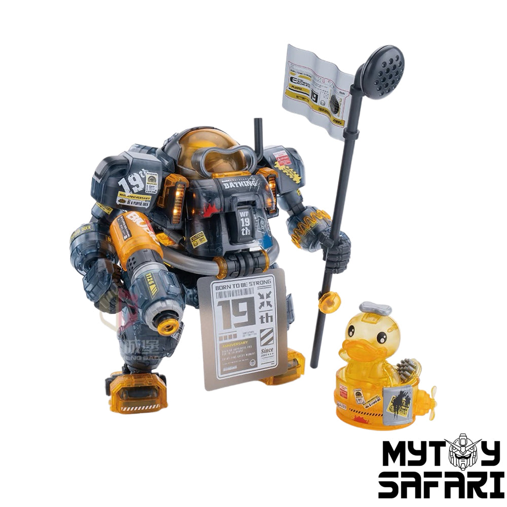 【Pre-Order】YoloPark x Soskill x B.Duck Spa Duck 19th Anniversary Dark Knight Limited Edition 22cm / 8.66''