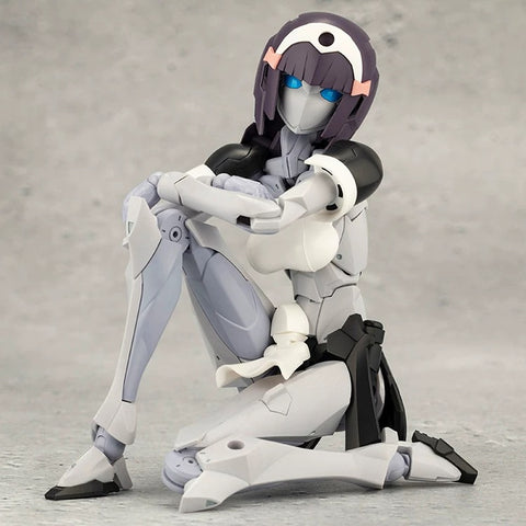 Kotobukiya Megalomaria Unlimited Universe Novice Model Kit 16 cm / 6.30"