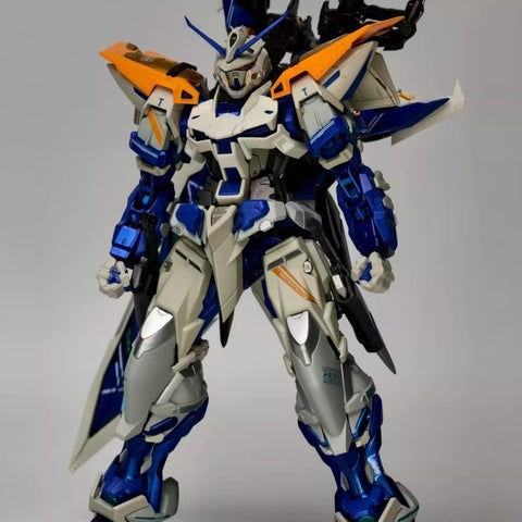 Chef Model MB EZ8 Greatsword Blue Astray 2R 1/100 Scale
