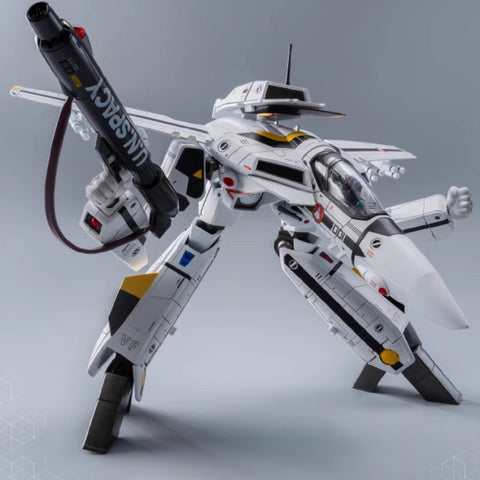 Threezero Robotech RoBo-Dou VF‐1S Veritech Roy Focker 20.3cm / 7.99"